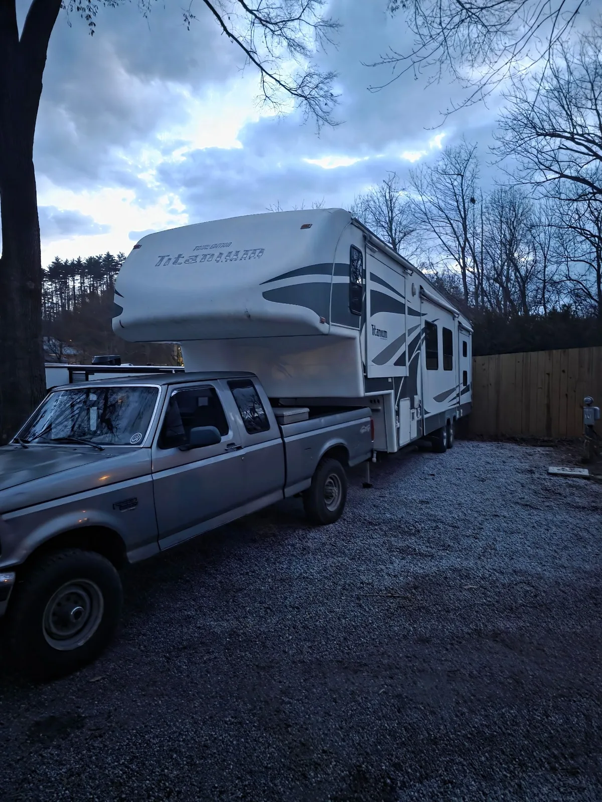 Heritage RV mobile service truck on-site for a leveling repair
