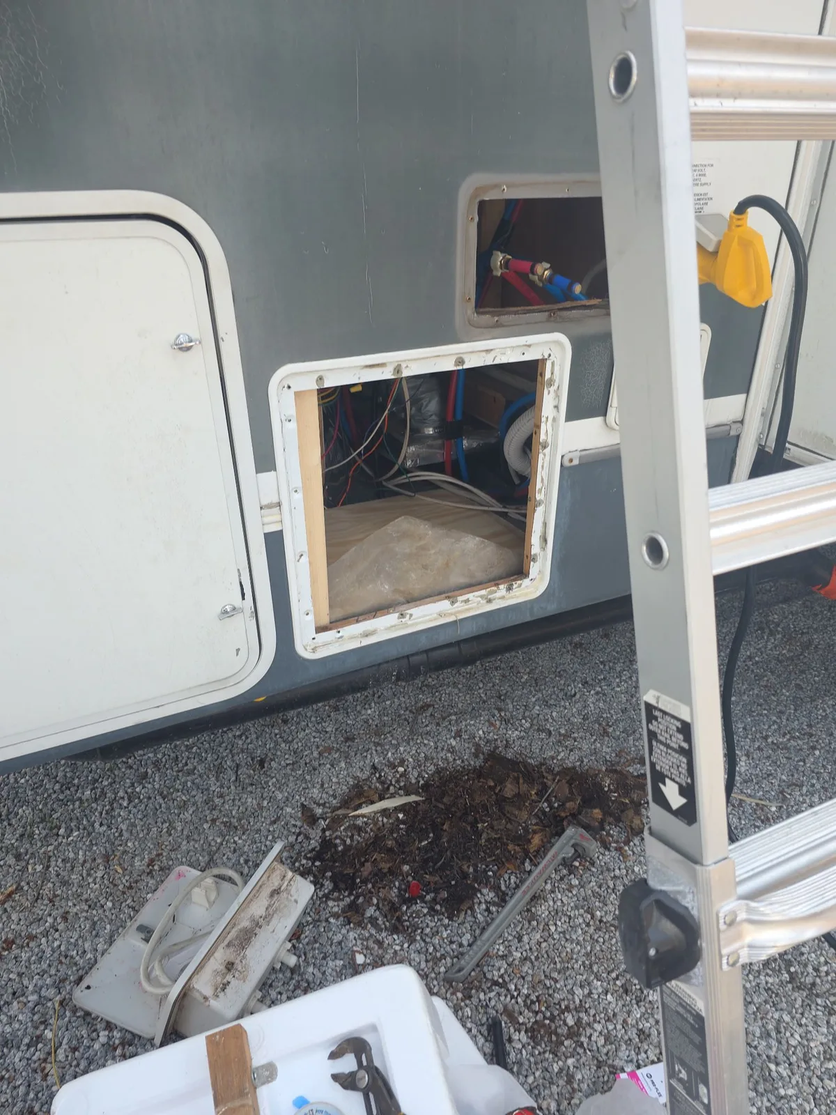 RV water heater replacement at a Florida campsite